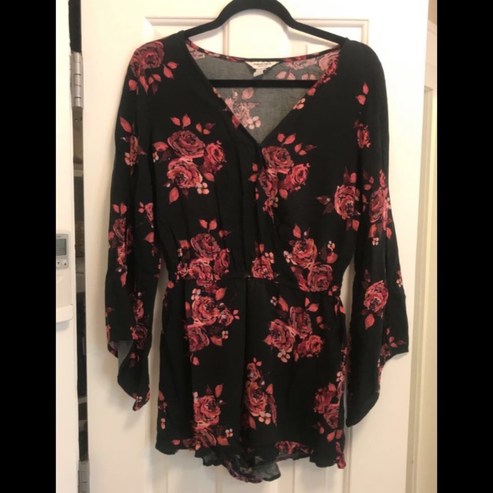 Long sleeve floral romper